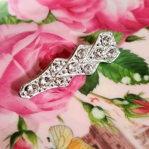 Silver tone clear rhinestones lapel brooch scarf